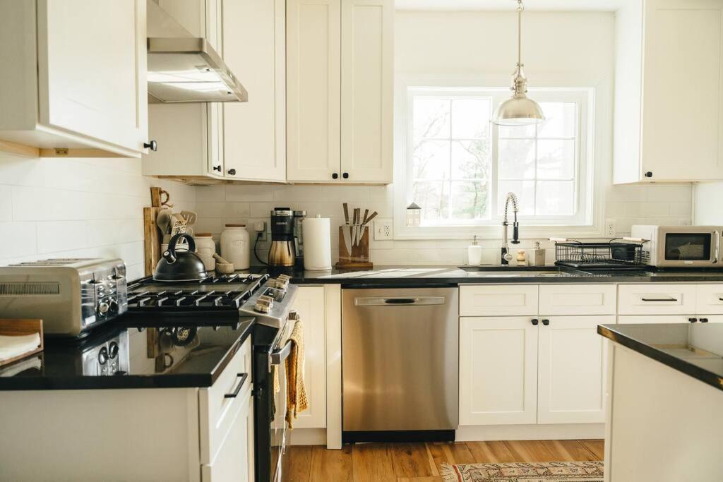 Cozy Cottage, Hot Tub, Fire Pit, 15Min To Hudson And Hiking Catskill Exteriér fotografie